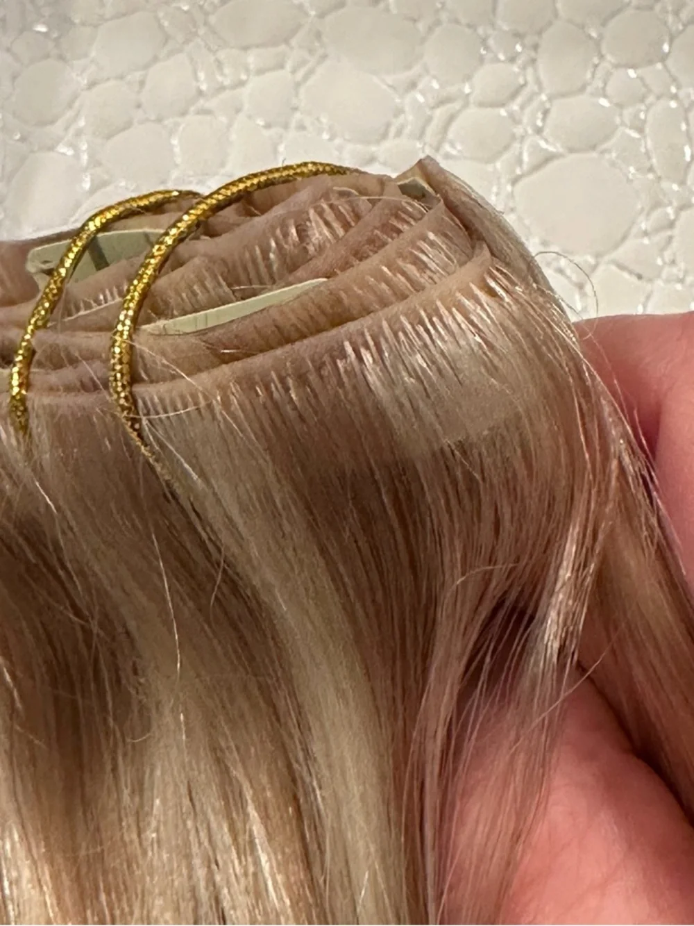 20” Dirty Blonde 18/22 Invisible Edge Clip in Human Hair Extensions 110g 7pc TB5
